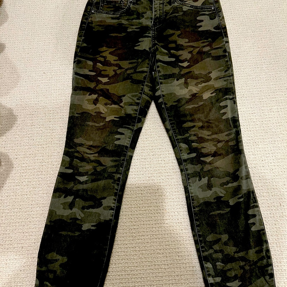 NYDJ slim fit camouflage print stretch denim pants